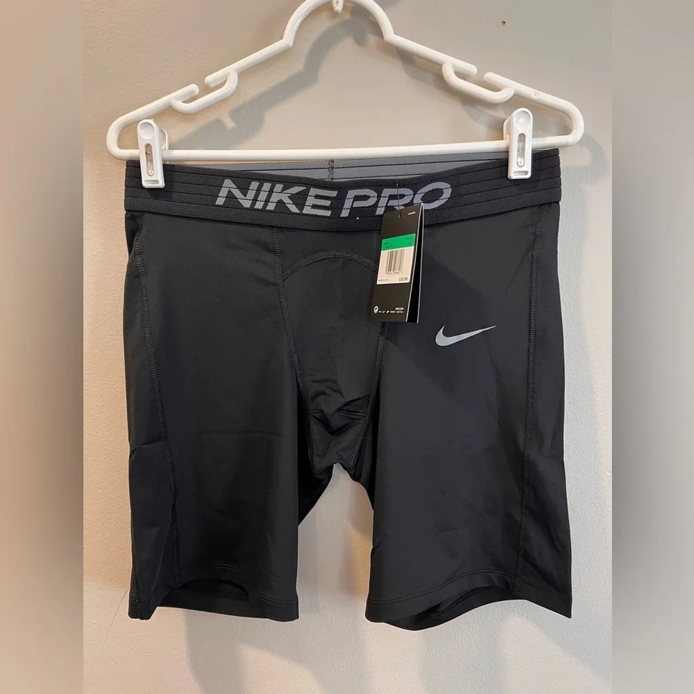 NWT Nike Pro Long Compression Shorts Training Mens Size XL Black Dri-Fit.